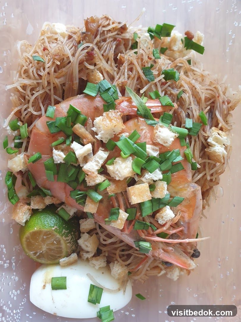 Noodles with Shrimp and Egg