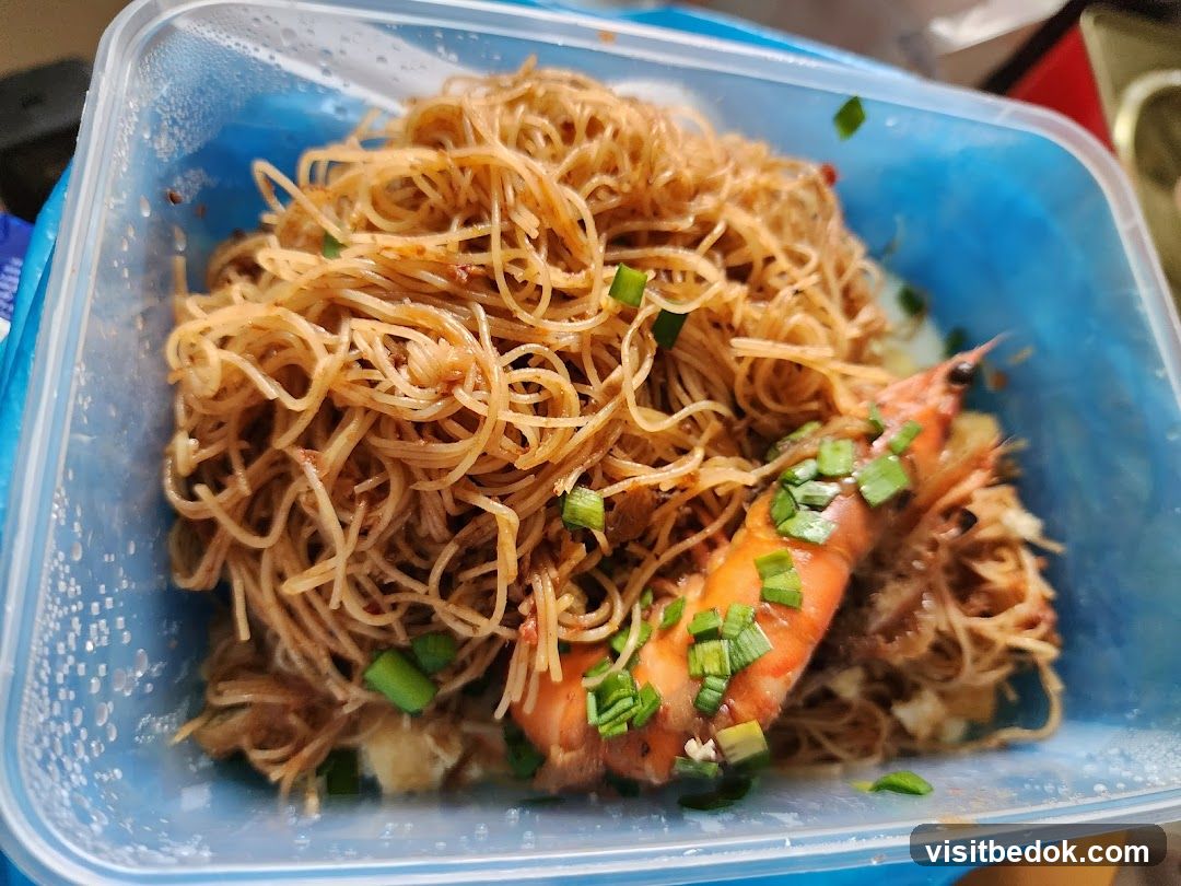 Stir-fried noodles with shrimp