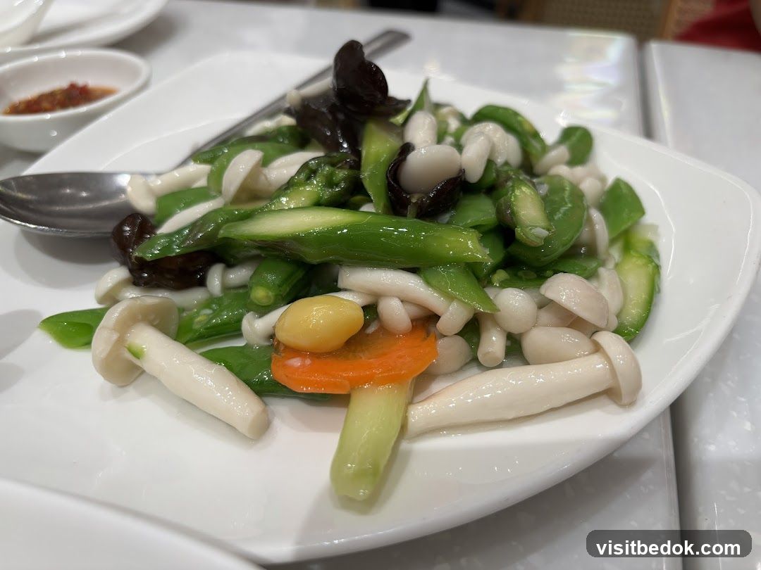 Stir-fried Asparagus and Mushrooms