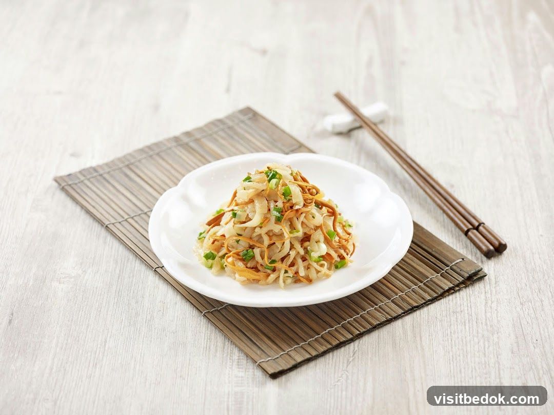 Stir-fried Noodles with Scallions
