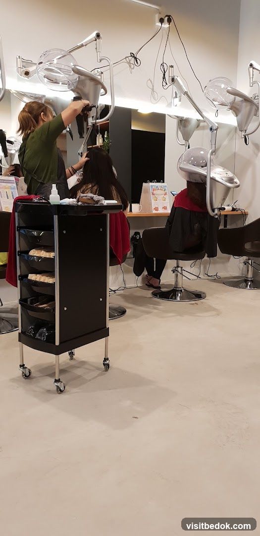 Ren Tian Tang Herbal Haircare (Bedok)