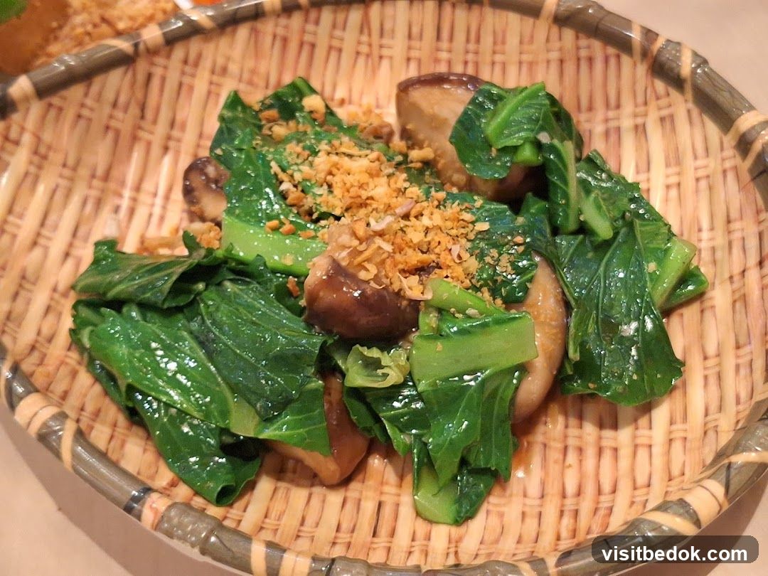 Stir-fried Greens with Mushrooms