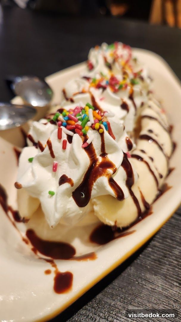 Banana Split Dessert
