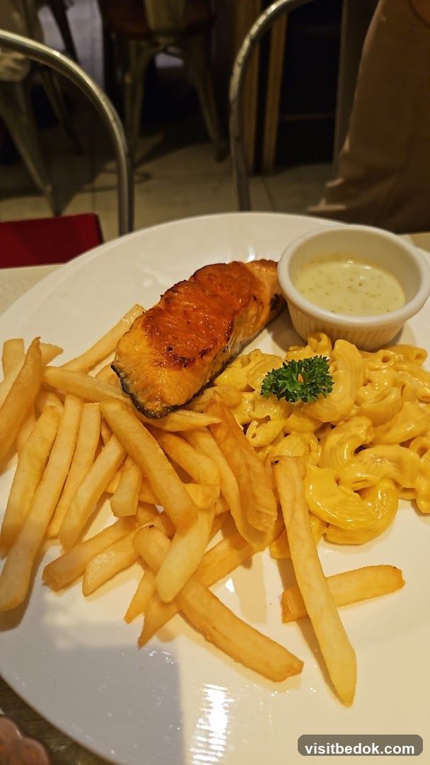 Salmon with Fries and Macaroni