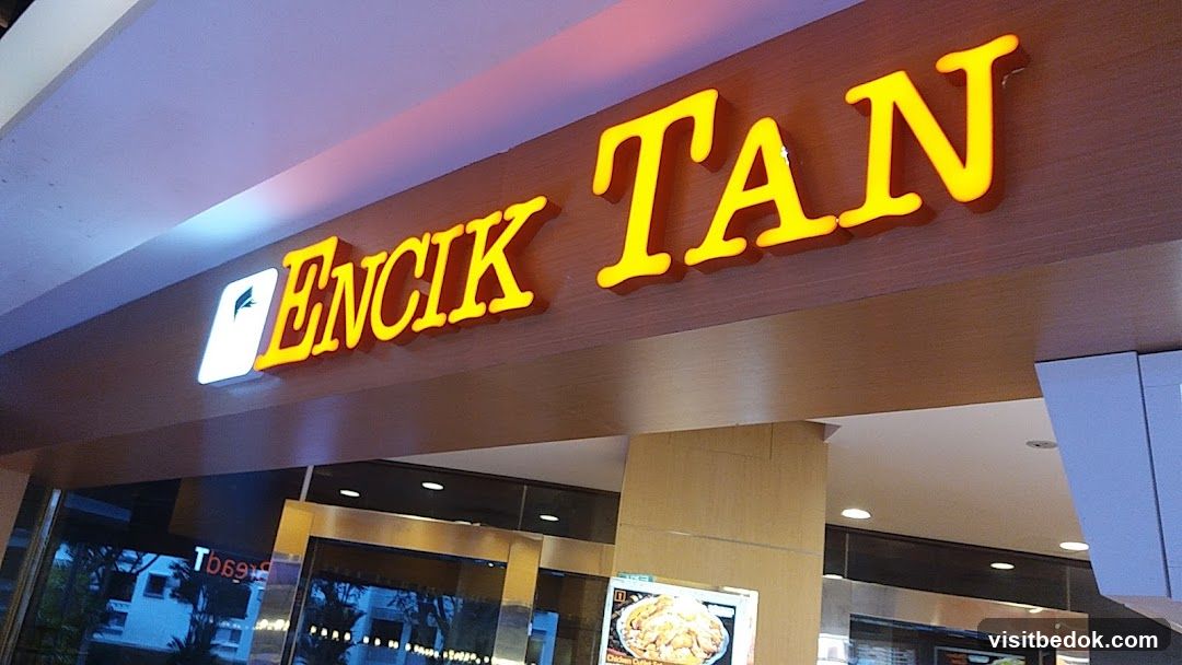 Encik Tan