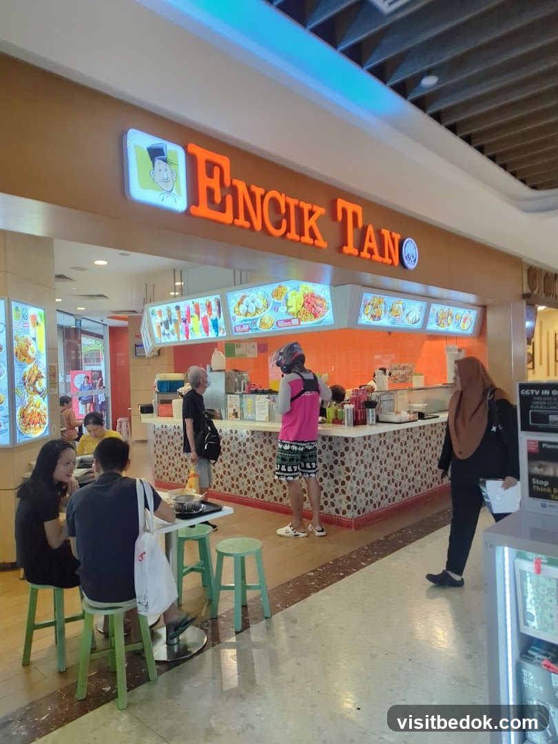 Encik Tan
