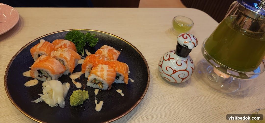 Salmon Sushi and Green Tea