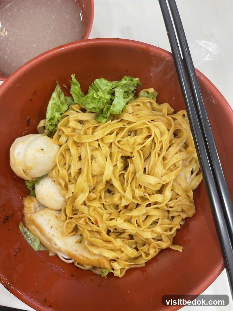 Noodles with Fish Balls and Fish Cake
