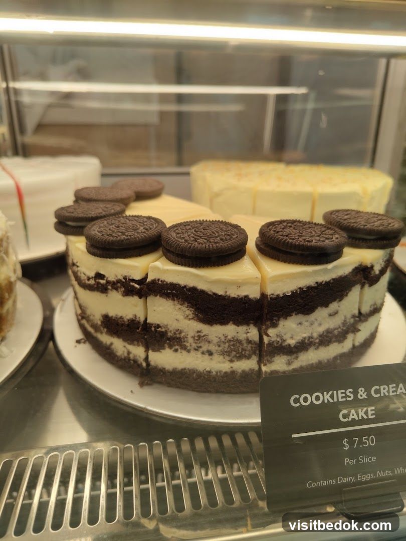 Cookies & Cream Cake