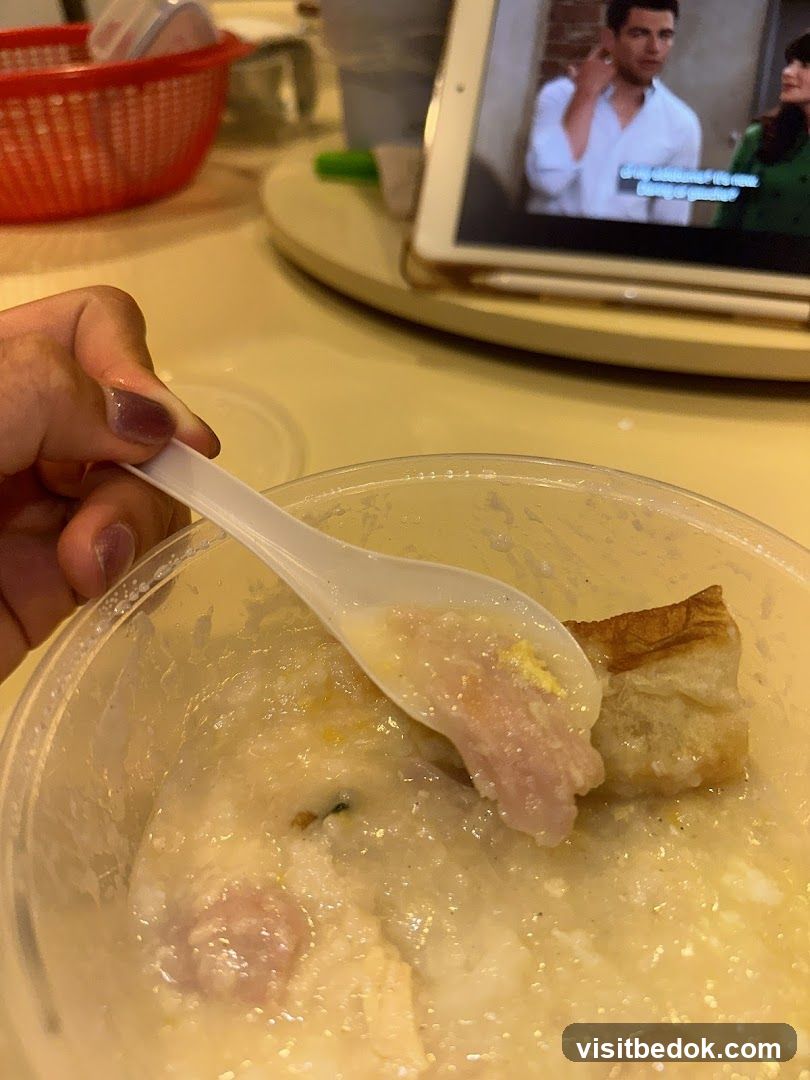 Congee with Meat and Fried Dough