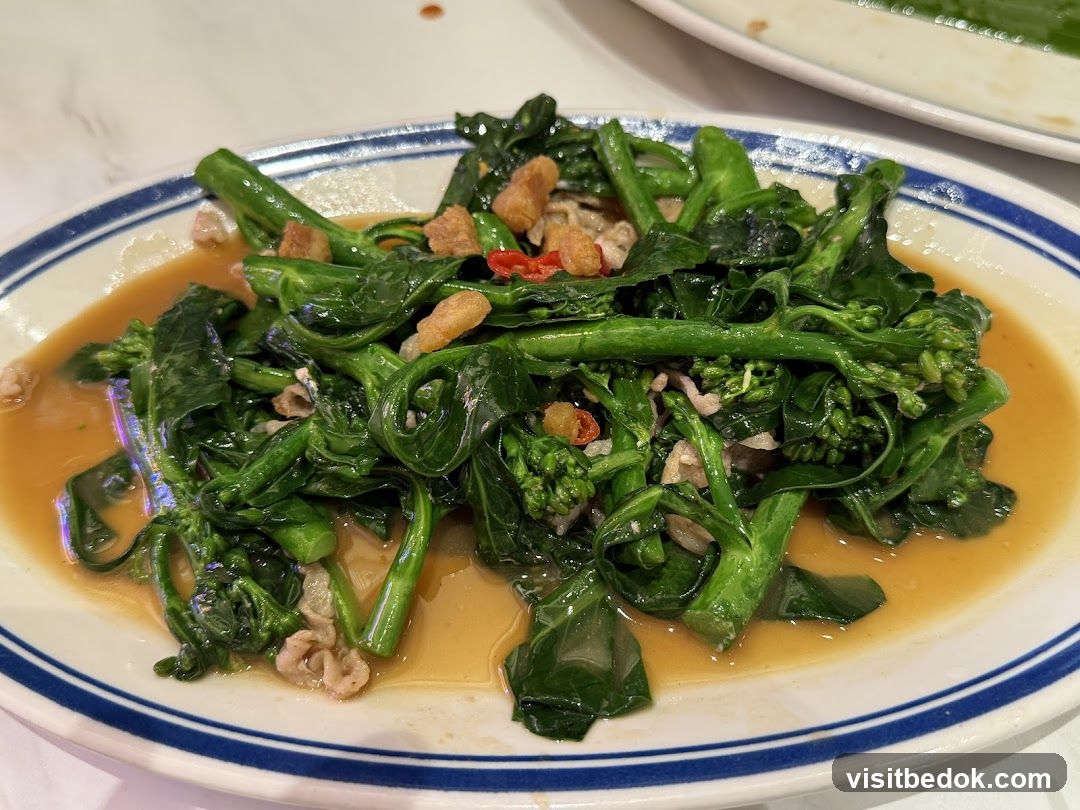 Stir-fried Gai Lan with Garlic