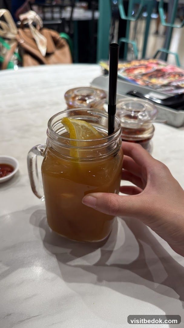 Iced Tea with Lemon