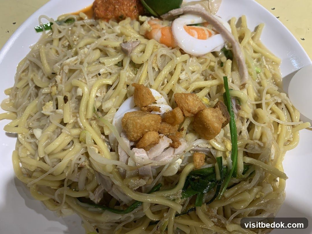 Noodles with Seafood and Meat