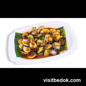 Clams with sauce