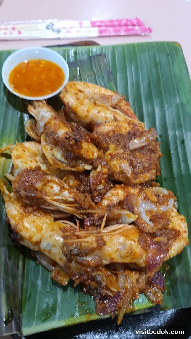 Spicy Prawns with Dipping Sauce