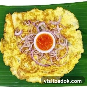 Omelet with Sauce and Onions