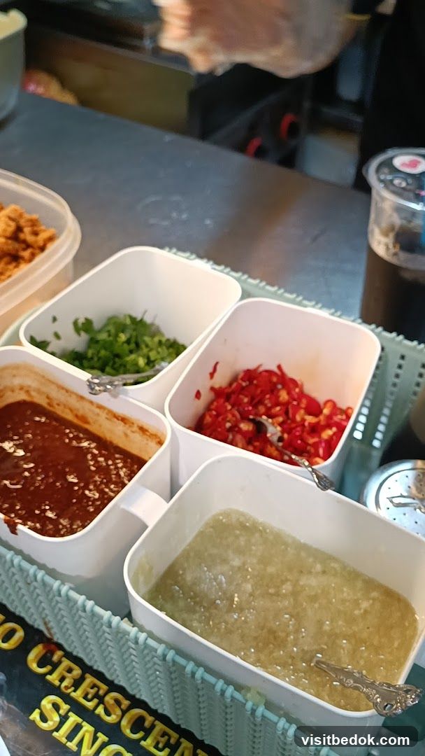 Condiments Display