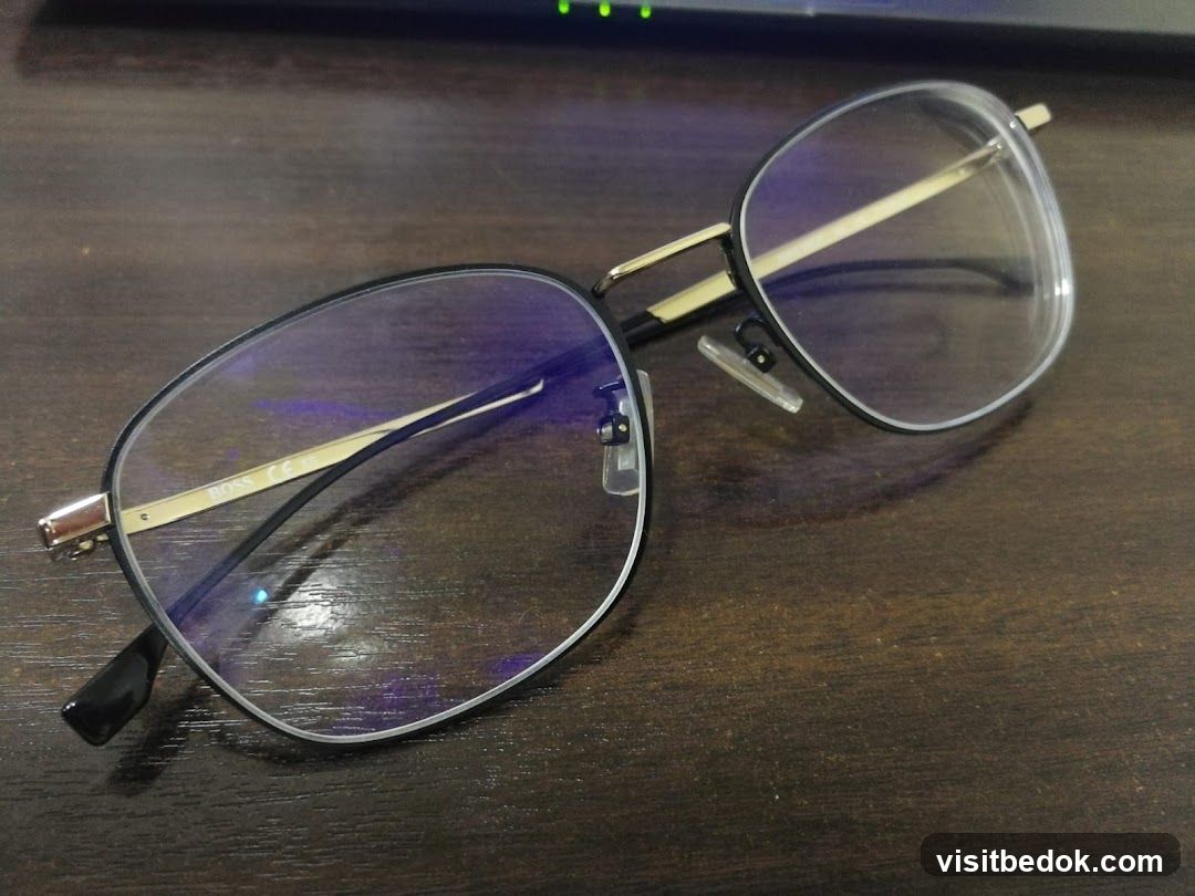 Eyeglasses