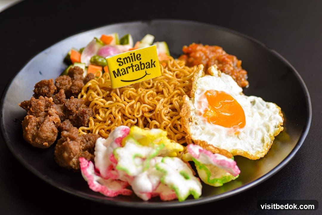 Martabak dish with noodles and egg