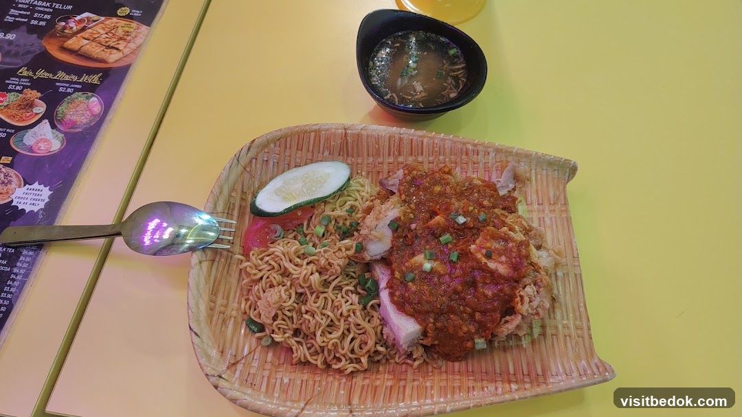 Noodles and Fried Chicken