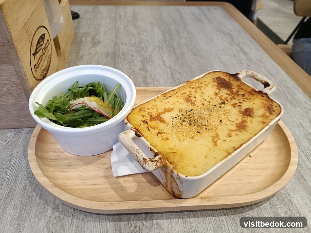Shepherd's Pie with Side Salad