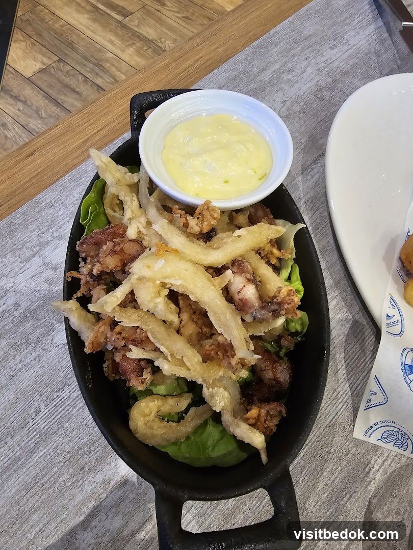 Fried Calamari with Dip
