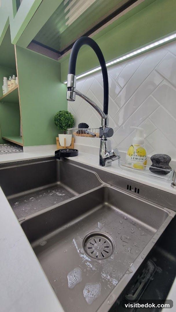 Kitchen Sink Area