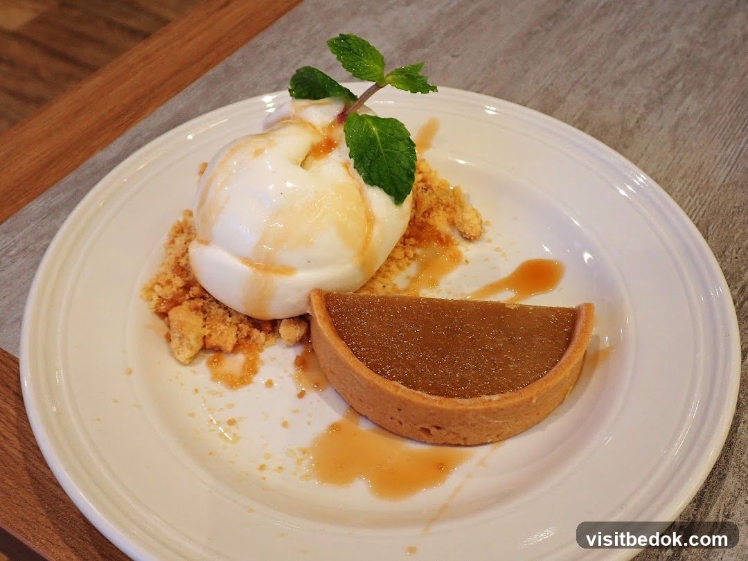 Dessert with Ice Cream and Tart