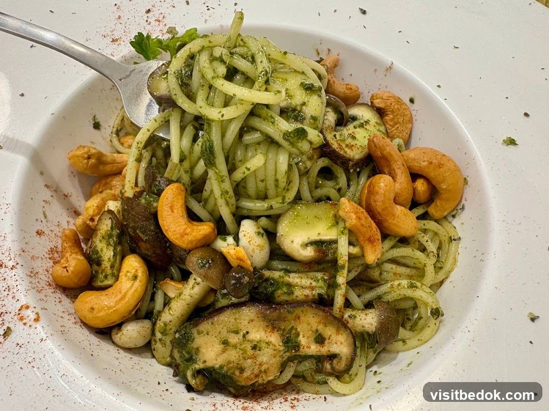 Pesto Pasta with Mushrooms and Cashews
