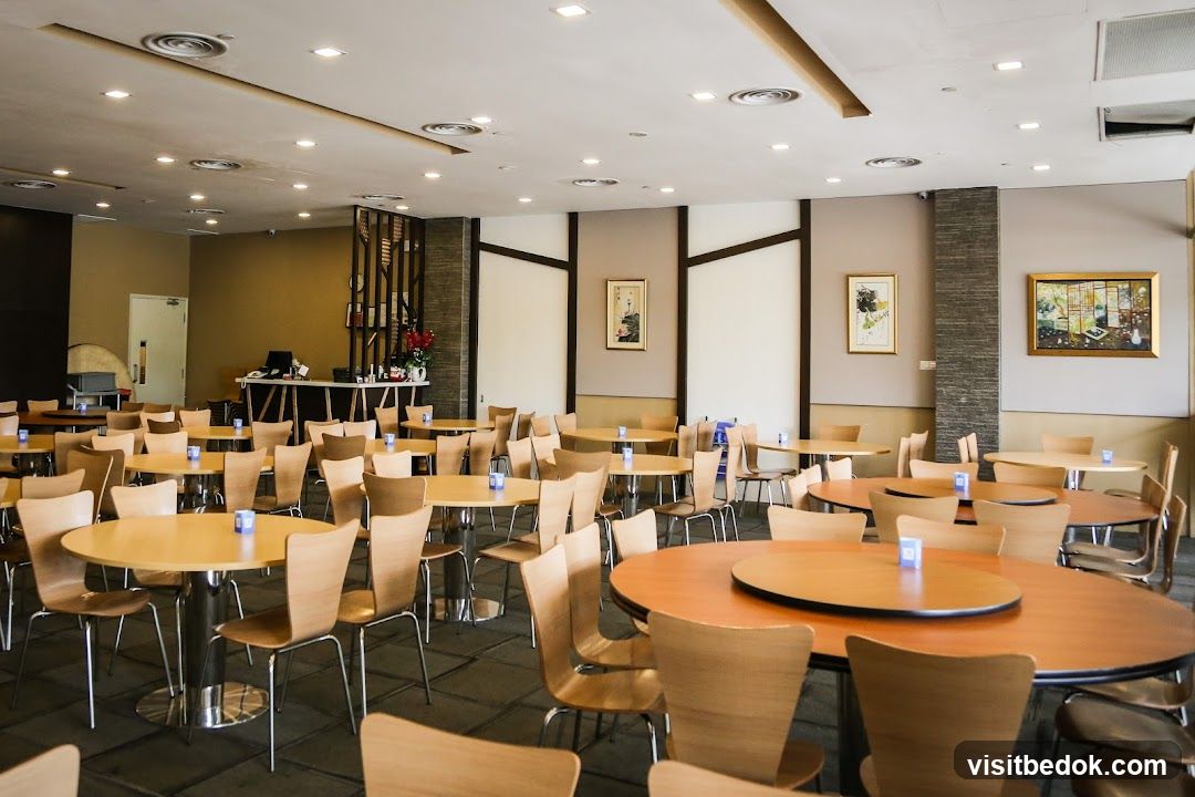 Hong Kong Street Family Restaurant 香港街