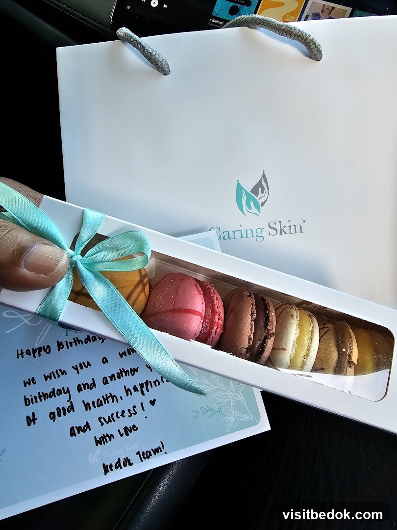 Macarons Gift Box