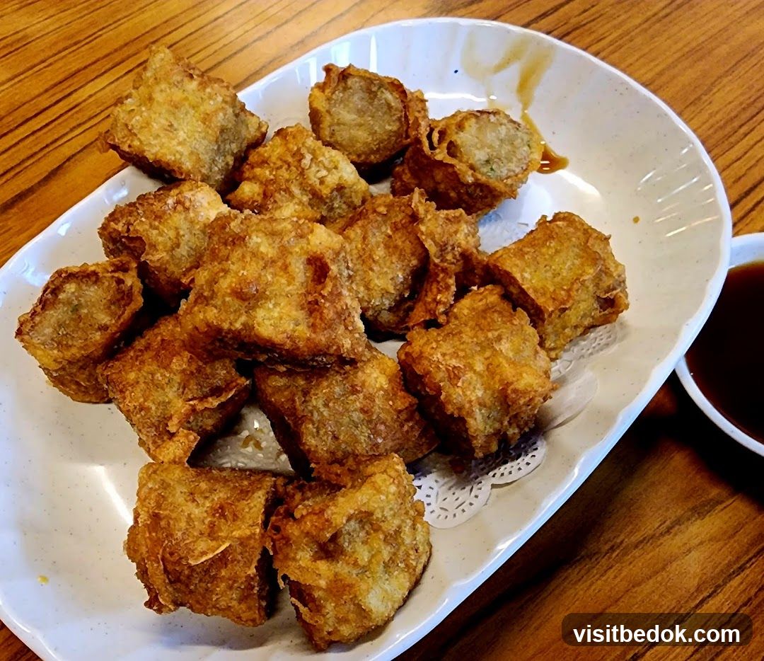 Fried Appetizers with Dipping Sauce