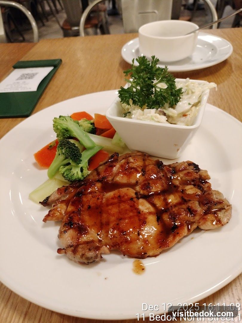 Grilled Chicken with Vegetables and Coleslaw