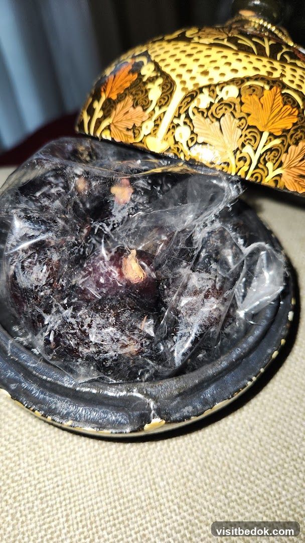 Dates in a decorative container