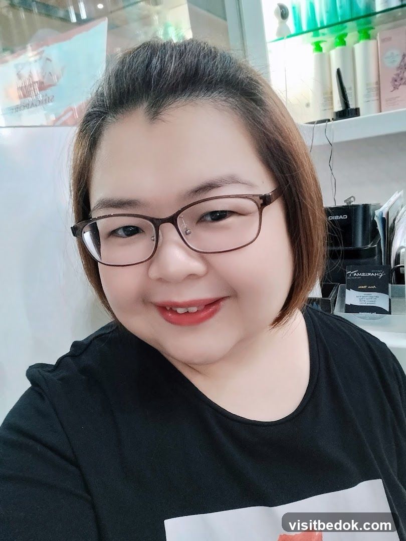 Woman wearing glasses