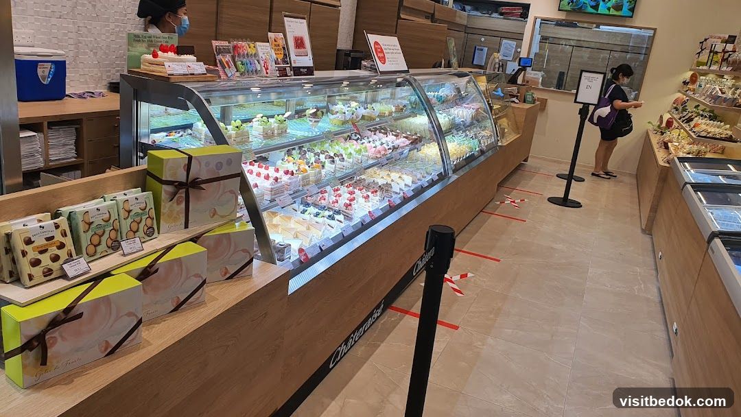 Dessert Display and Packaging