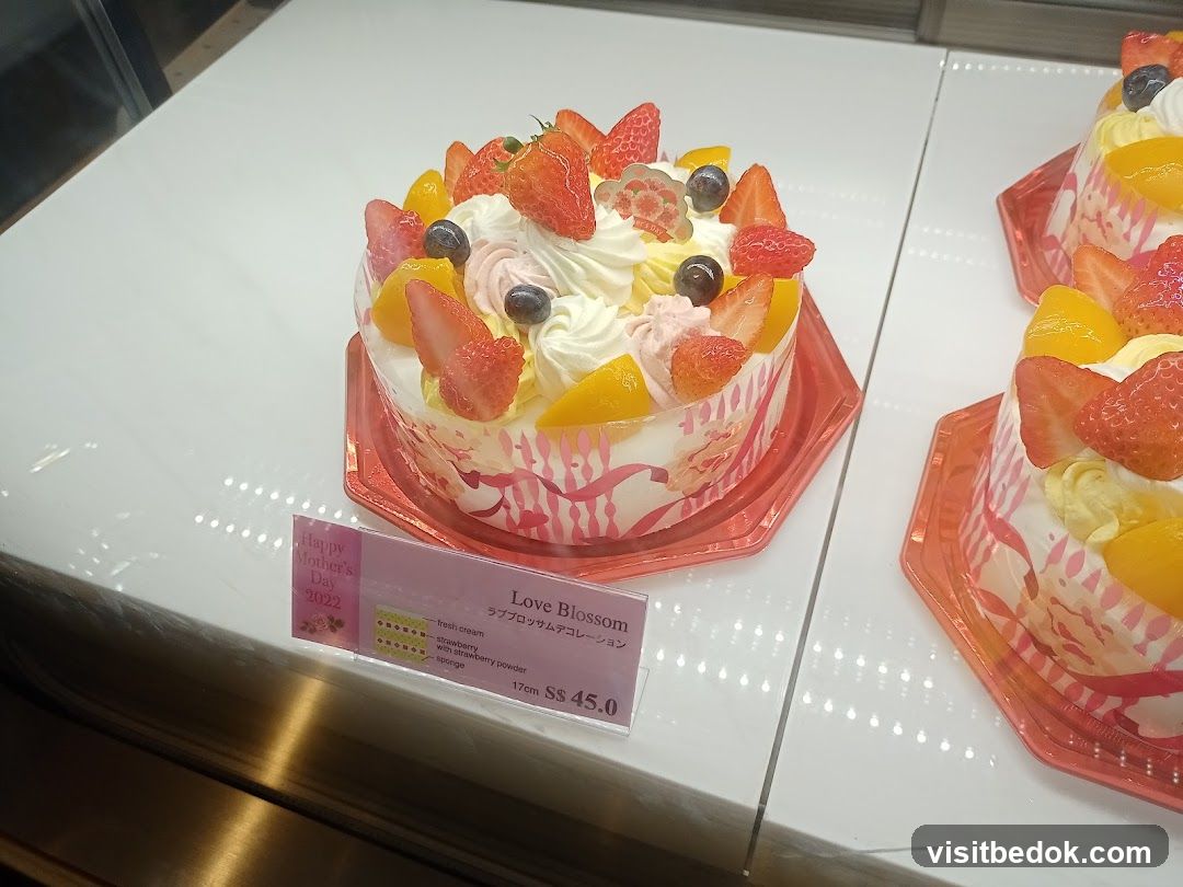 Mother's Day Cake