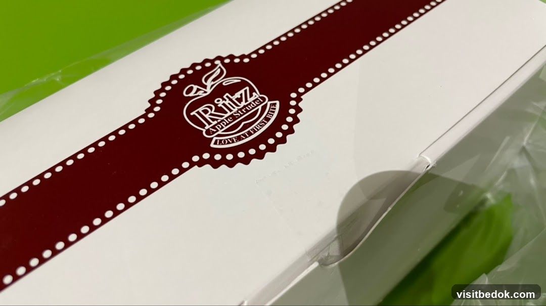 Ritz Apple Strudel Box