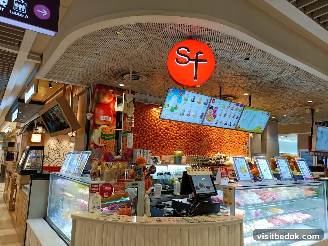 Juice and Smoothie Bar