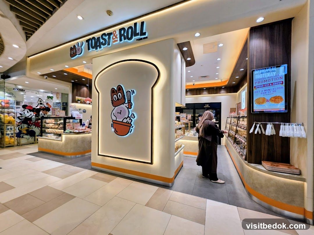 Toast & Roll by Swee Heng