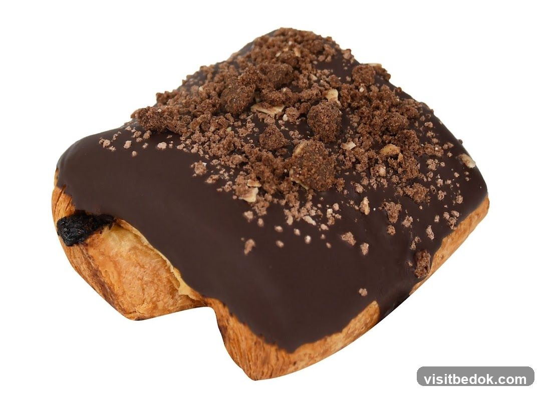 Chocolate pastry with crumble topping