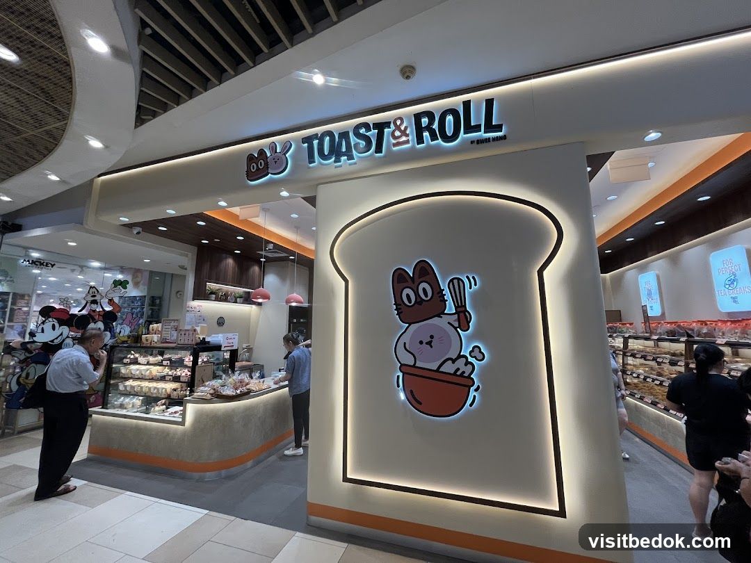 Toast & Roll by Swee Heng