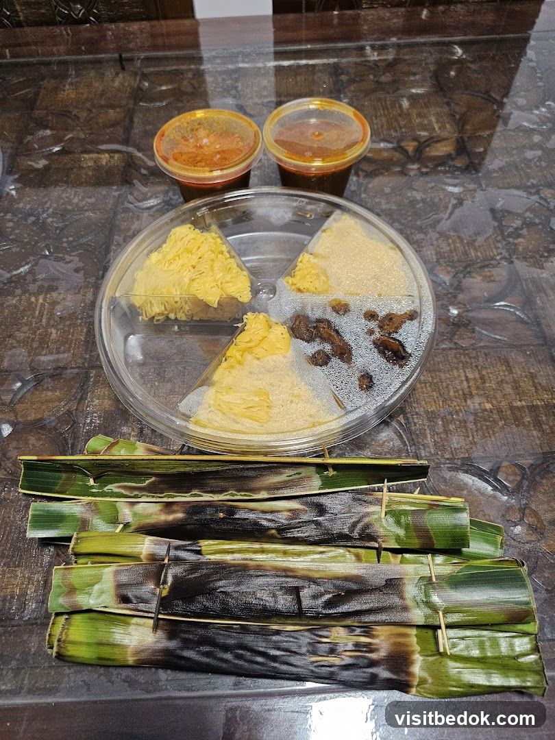 Grilled Fish Cakes with Dipping Sauces