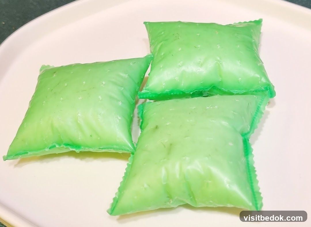 Green Food Pouches