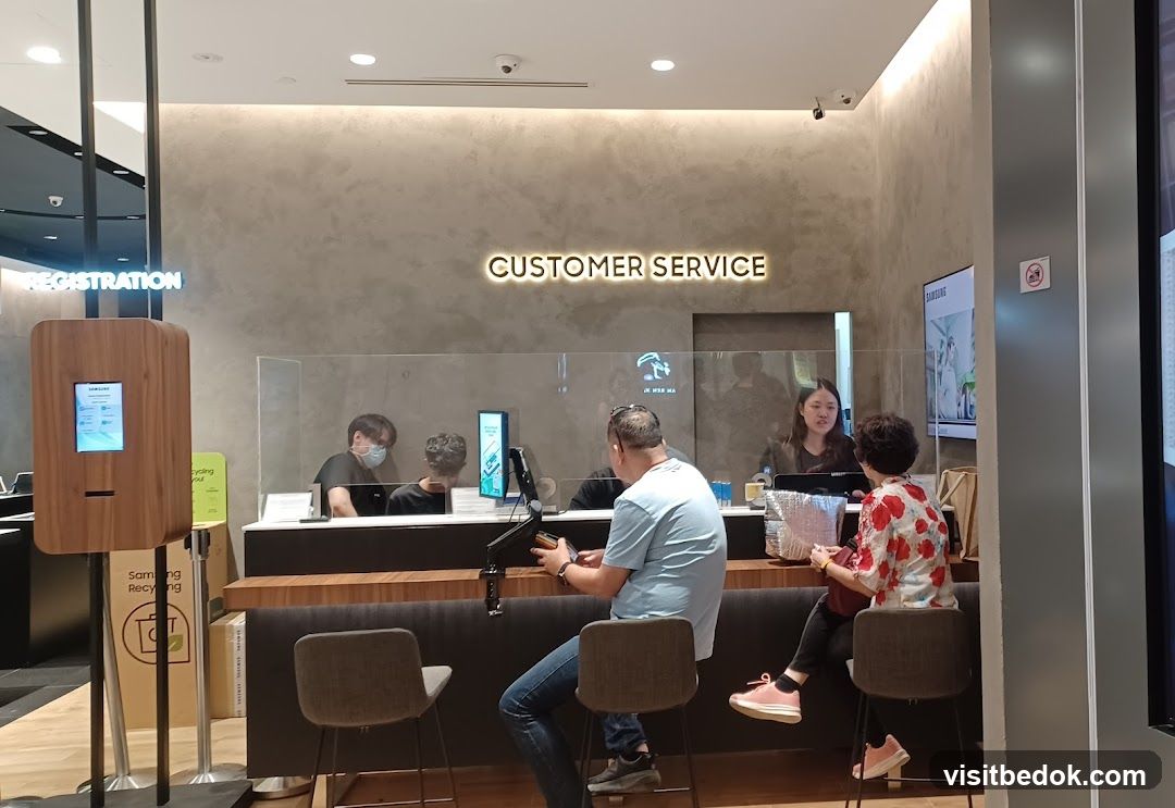 Customer Service Desk