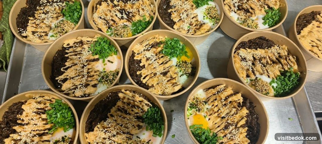 Bowls of food