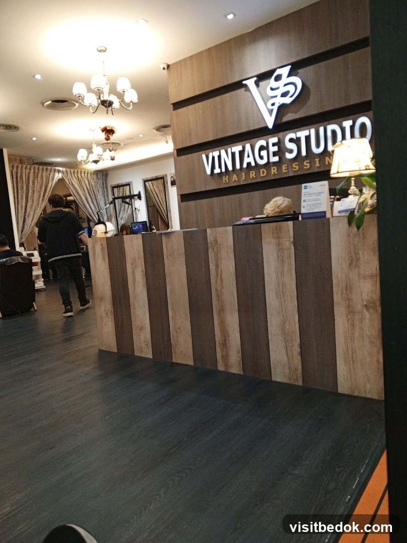 Vintage Studio Hairdressing Reception
