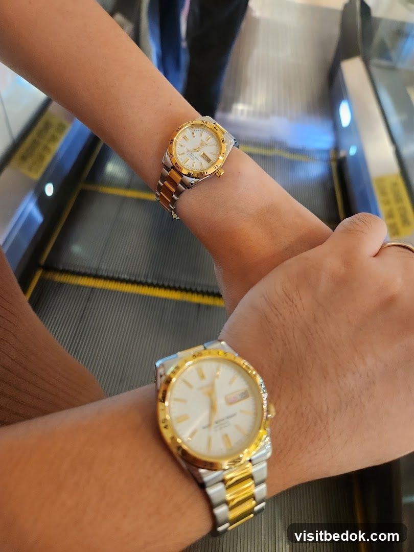 H2 Hub Timepiece