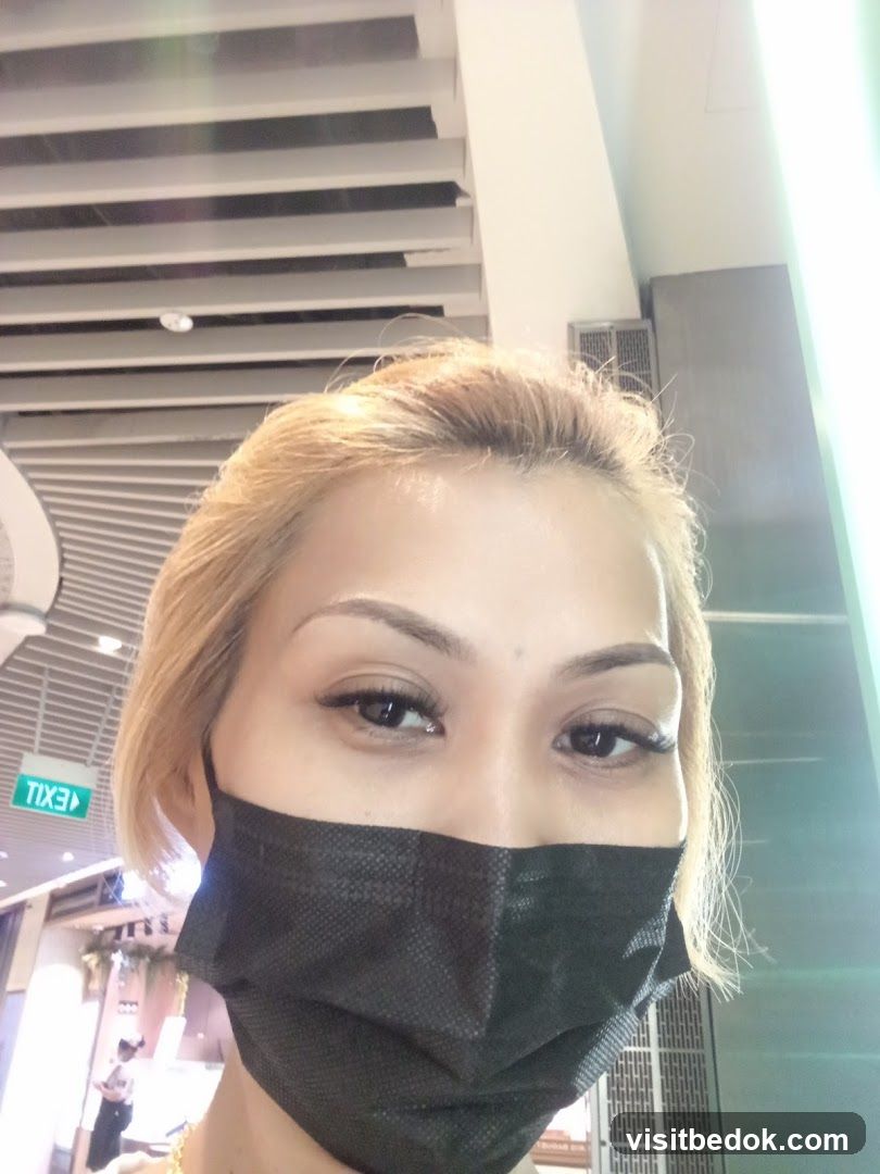 Woman wearing a mask