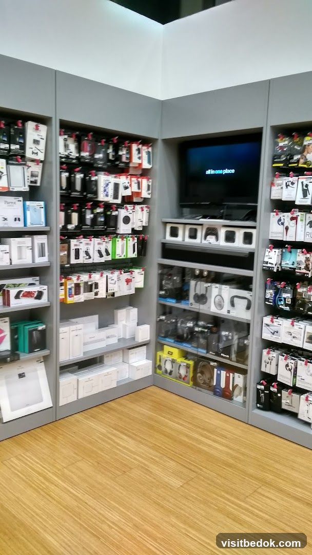 Electronics Store Display